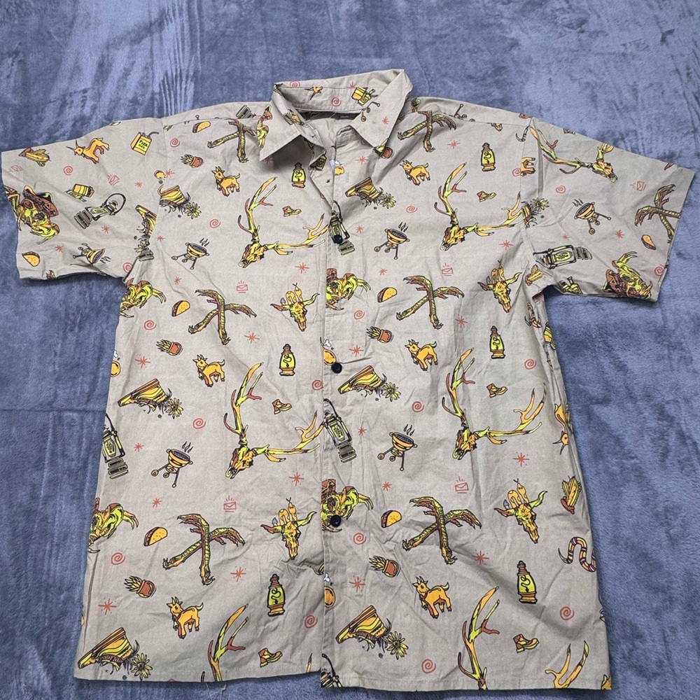 Made Fresh Crew Button-Up Shirt Size Small – Western Desert Print Short Sleeve